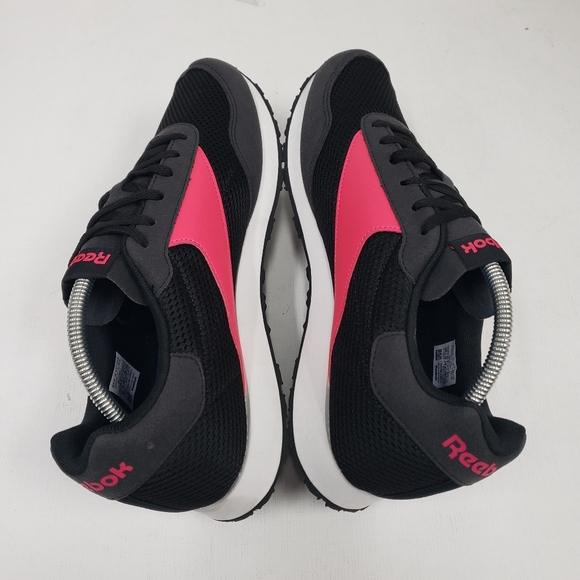 NEW Reebok Classic - Picture 5 of 7